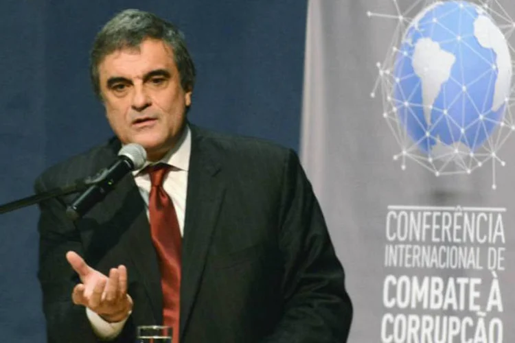 Ministro da Justiça, José Eduardo Cardozo: "não temos efetivamente indicadores objetivos de práticas ilícitas" (Isaac Amorim/Ministério da Justiça/ABr)