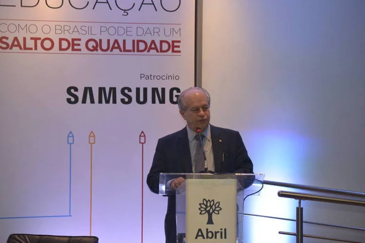 
	Ministro da Educa&ccedil;&atilde;o Renato Janine Ribeiro no EXAME F&oacute;rum Educa&ccedil;&atilde;o em 15/09/15
 (Fabio Rizzato/BioFoto/EXAME.com)