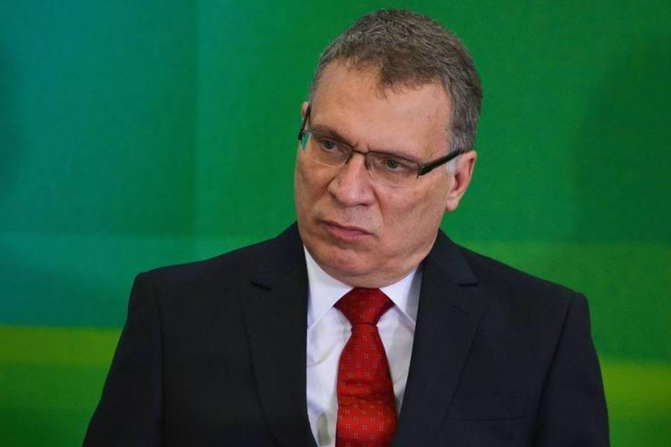 Ministro da Justiça diz ter plena confiança na direção da PF