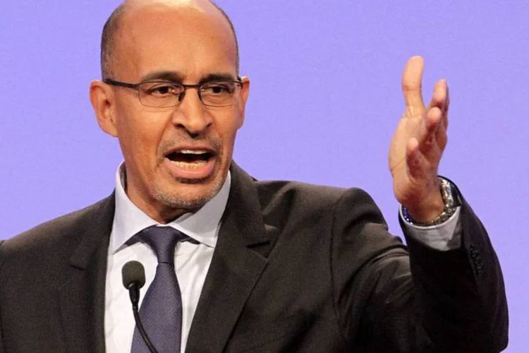 
	Ministro de Estado franc&ecirc;s para Assuntos Europeus, Harlem Desir: &quot;N&oacute;s fomos atingidos juntos, n&oacute;s responderemos juntos&quot;
 (Jean-Philippe Arles/ Reuters)