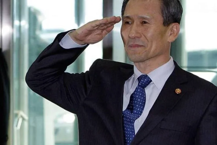 Kim Kwan-jin, ministro da Defesa sul-coreano: Seul ainda pode tomar medidas contra o Norte (Chung Sung-Jun/Getty Images)