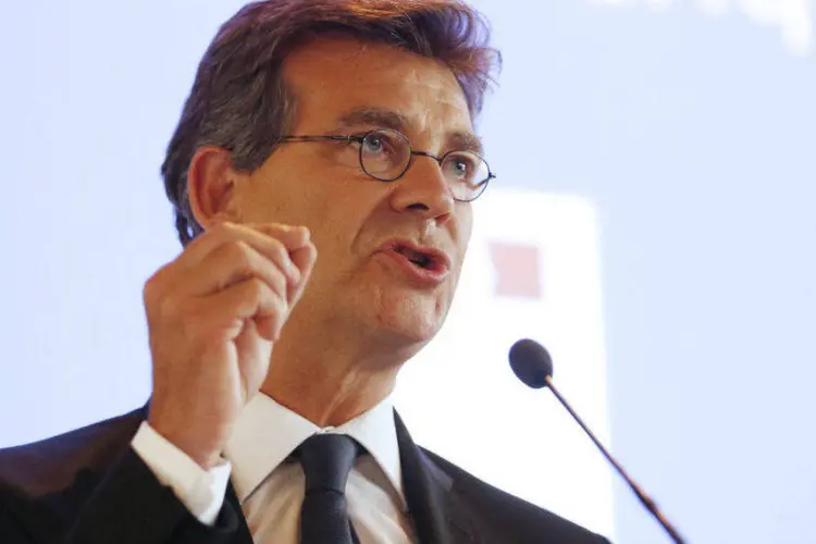 
	O ministro franc&ecirc;s de Economia, Arnaud Montebourg: ministro causou crise de governo
 (Charles Platiau/Reuters)