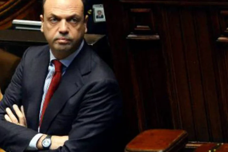 
	O ministro do Interior da It&aacute;lia, Angelino Alfano prometeu que ir&aacute; intensificar expuls&otilde;es para combater o terrorismo
 (Giuseppe Cacace/AFP)