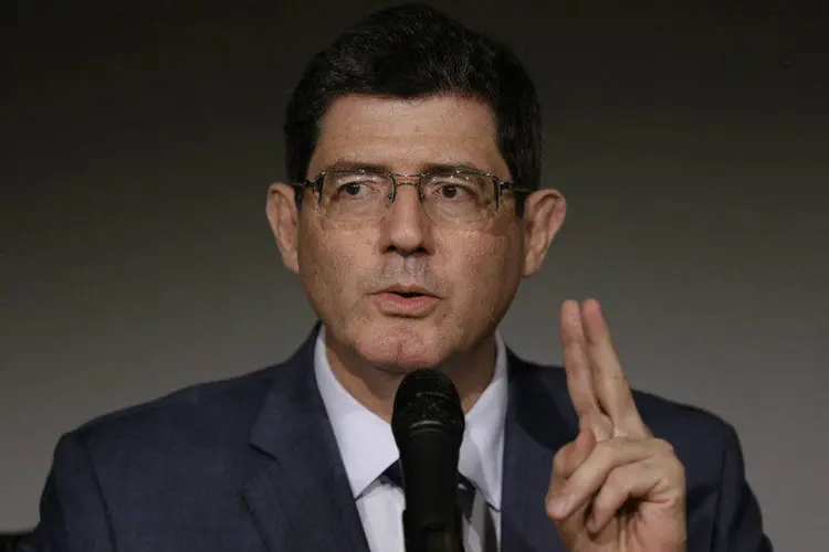 
	O ministro da Fazenda, Joaquim Levy, negou qualquer articula&ccedil;&atilde;o do ministro com ag&ecirc;ncias de classifica&ccedil;&atilde;o de risco
 (Ueslei Marcelino/Reuters)