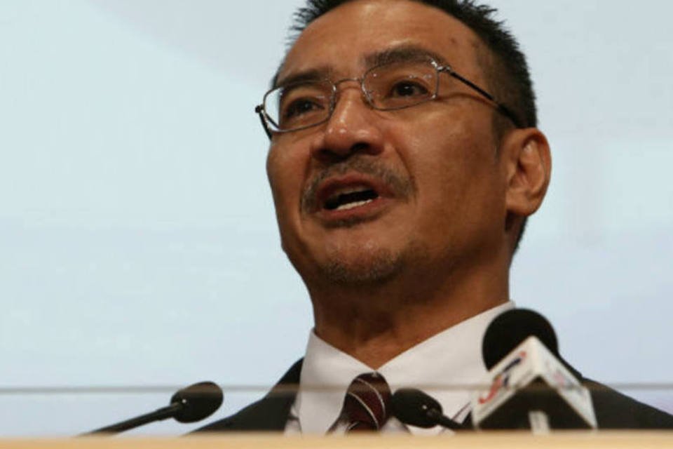 Malásia suspende buscas no corredor norte