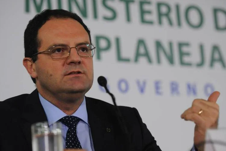 
	Nelson Barbosa comenta a publica&ccedil;&atilde;o do Decreto de Programa&ccedil;&atilde;o Or&ccedil;ament&aacute;ria e Financeira de 2015
 (José Cruz/ Agência Brasil)