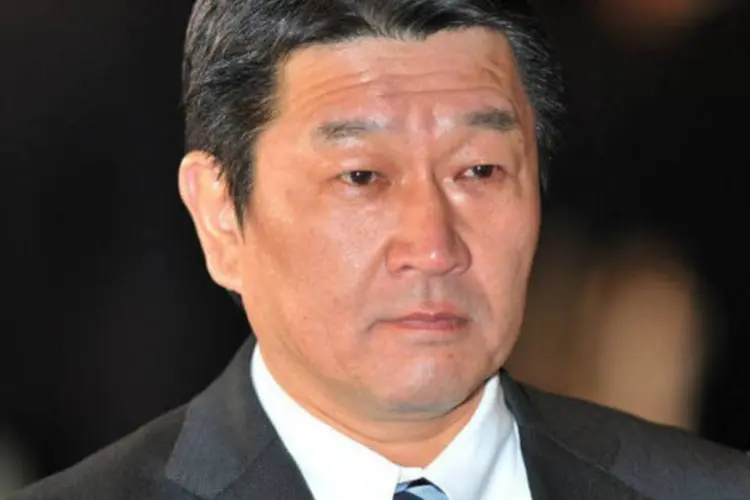
	Toshimitsu Motegi: &quot;Os reatores n&atilde;o ter&atilde;o as atividades retomadas enquanto a seguran&ccedil;a n&atilde;o for assegurada&quot;, disse o ministro japon&ecirc;s da Ind&uacute;stria
 (©afp.com / Kazuhiro Nogi)