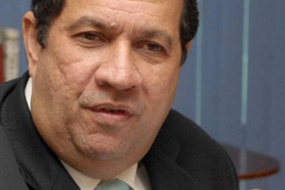 Lupi irá ao Senado esclarecer denúncias sobre uso de jatinho de ONG