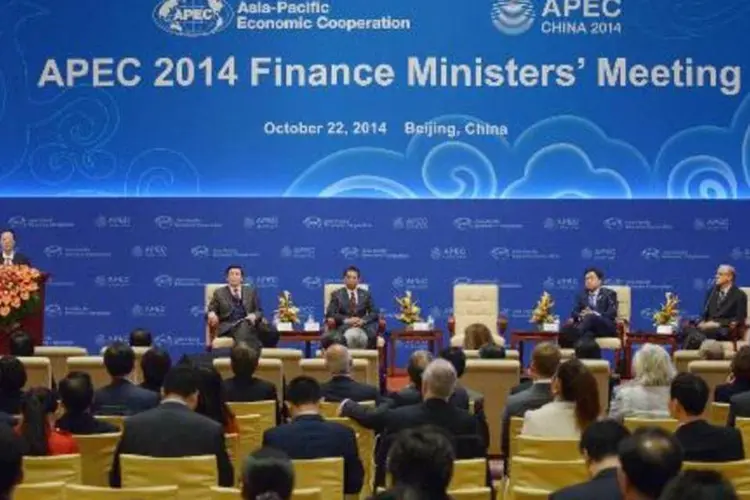 Ministros das Finanças dos países membros do Fórum Ásia-Pacífico na cerimônia de abertura do encontro (Wang Zhao/AFP)