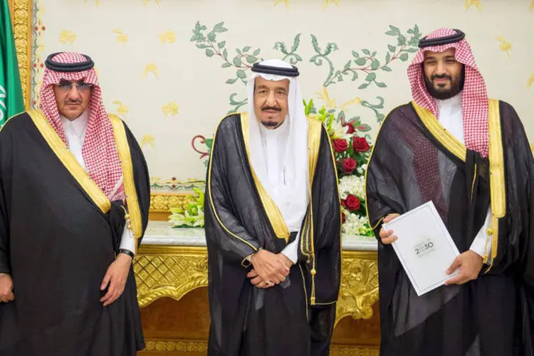 
	Ar&aacute;bia Saudita: o plano, batizado de &quot;Vis&atilde;o Saudita com perspectiva at&eacute; 2030&quot;, &eacute; muito esperado nos meios empresariais e financeiros do reino
 (Handout / Reuters)
