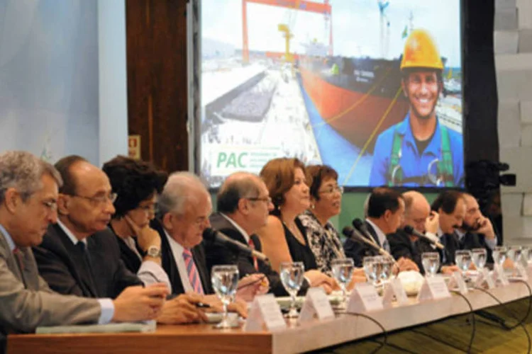 10º Balanço do PAC contou com ministros envolvidos na realização das obras do programa do governo (.)