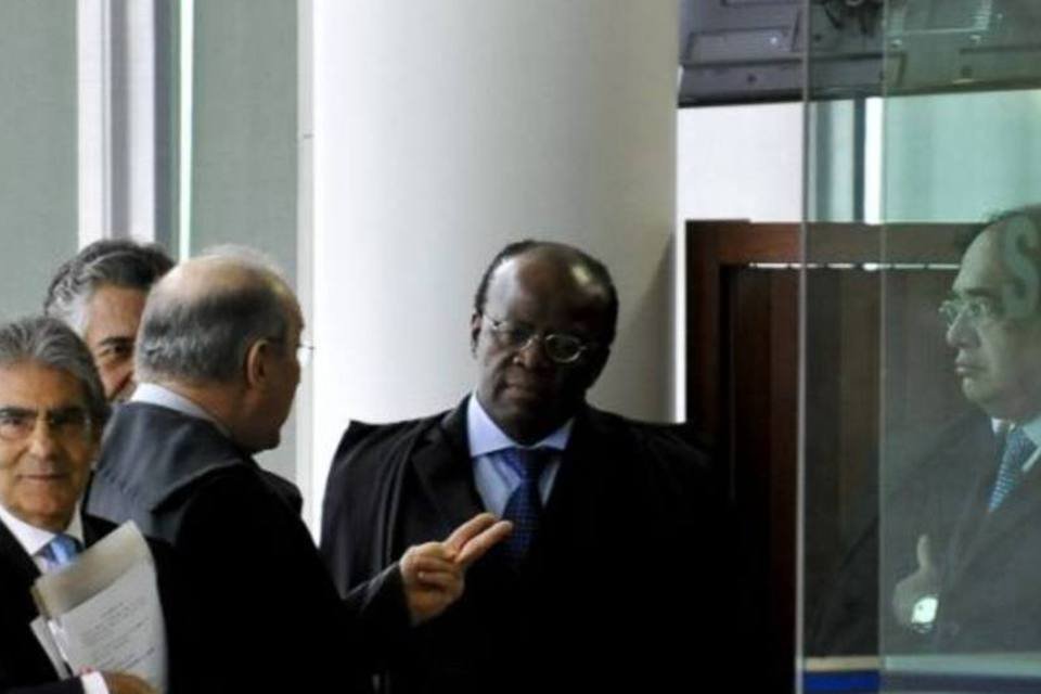 STF suspenderá por 13 dias julgamento do mensalão