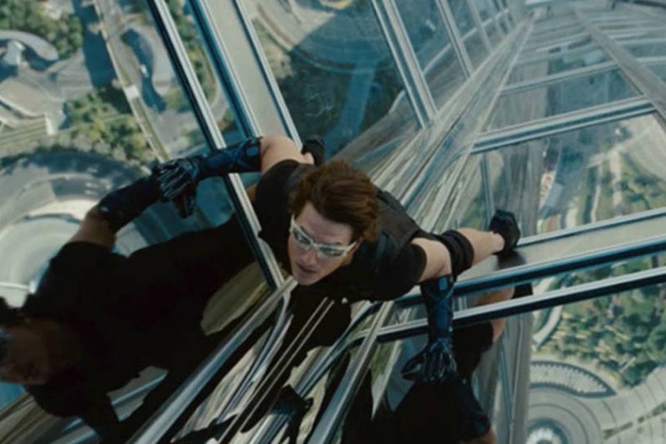 Tom Cruise e 'Missão impossível' apresentam espetáculo em 3D