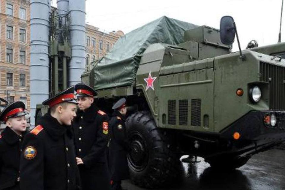 Irã espera receber mísseis S-300 russos