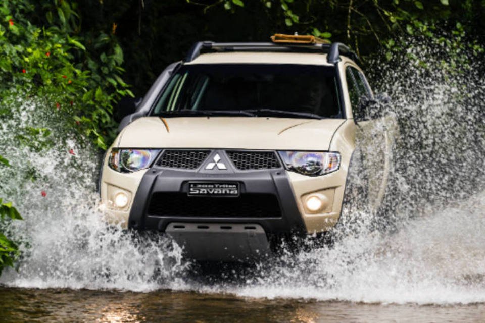 Mitsubishi revela novos detalhes do L200 Triton 2015