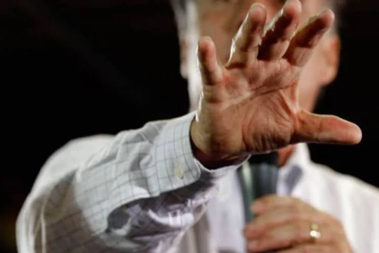 "Os pobres não me preocupam muito, porque temos uma rede de segurança para eles", disse Romney (Chip Somodevilla/Getty Images)