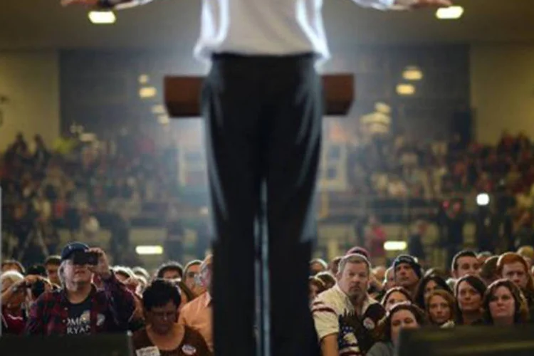 
	Discurso de Mitt Romney em Ohio: corrida presidencial agora se tornou uma luta em oito ou mais Estados politicamente divididos
 (Emmanuel Dunand/AFP)