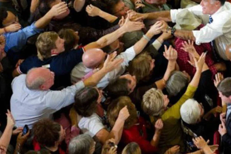 
	O candidato republicano Mitt Romney faz campanha em Asheville, na Carolina do Norte, em 11 de outubro
 (Jim Watson/AFP)