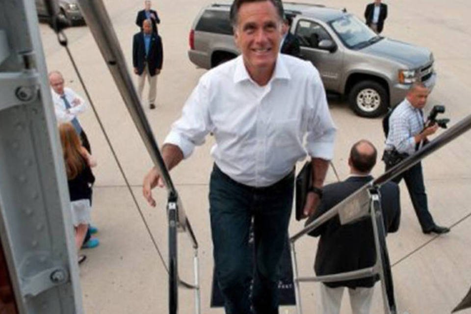Romney falará de emprego com empresários latinos