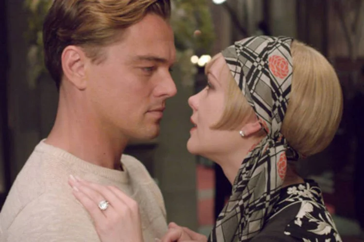 
	Leonardo DiCaprio no papel de Gatsby (2013): exemplo de como a opul&ecirc;ncia pode ser vazia de sentido
 (Divulgação)