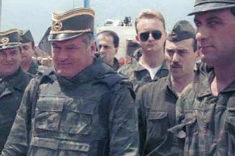 Mladic, que esteve 16 anos foragido da justiça internacional, é acusado de um total de 15 acusações de crimes de guerra
 (Wikimedia Commons)