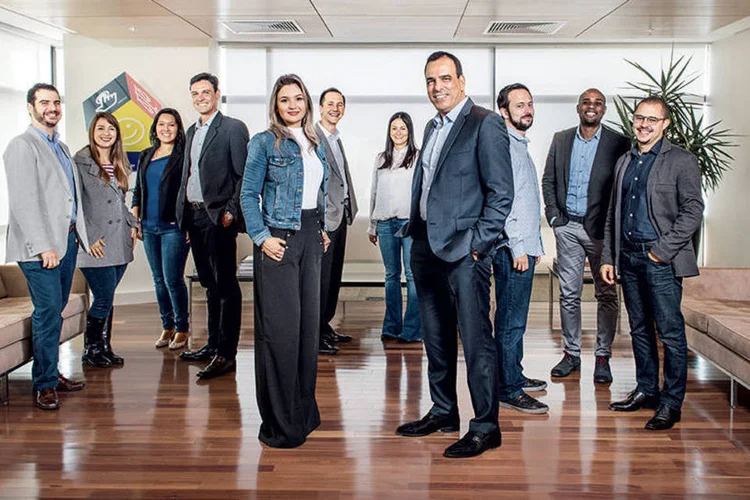 Amos Genish e a equipe de estratégias digitais: eles querem ser referência mundial no universo digital (Germano Luders/Exame)