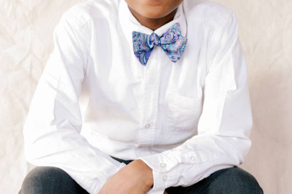 Jovem empreendedor fatura US$ 200 mil com gravatas-borboleta