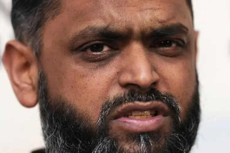 O ex-preso de Guantánamo Moazzam Begg: polícia explicou que o surgimento de novas provas invalidavam sua condenação (Carl Court/AFP)