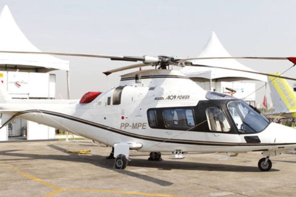 Passeios de helicóptero desabam com piora da crise econômica