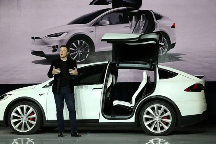 Model X (Getty Images)