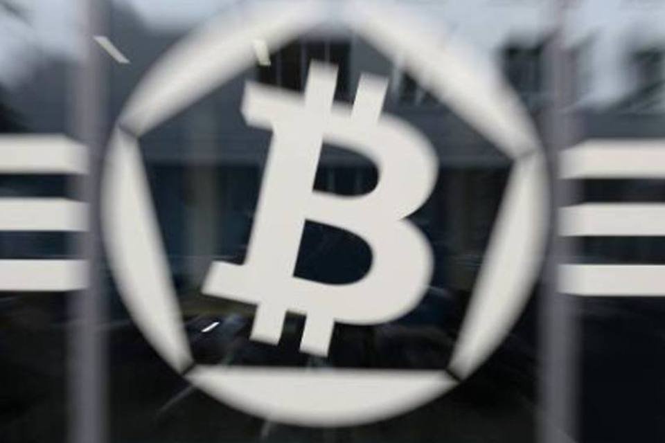 Bitcoin ultrapassa os US$ 11 mil horas após passar de US$ 10 mil