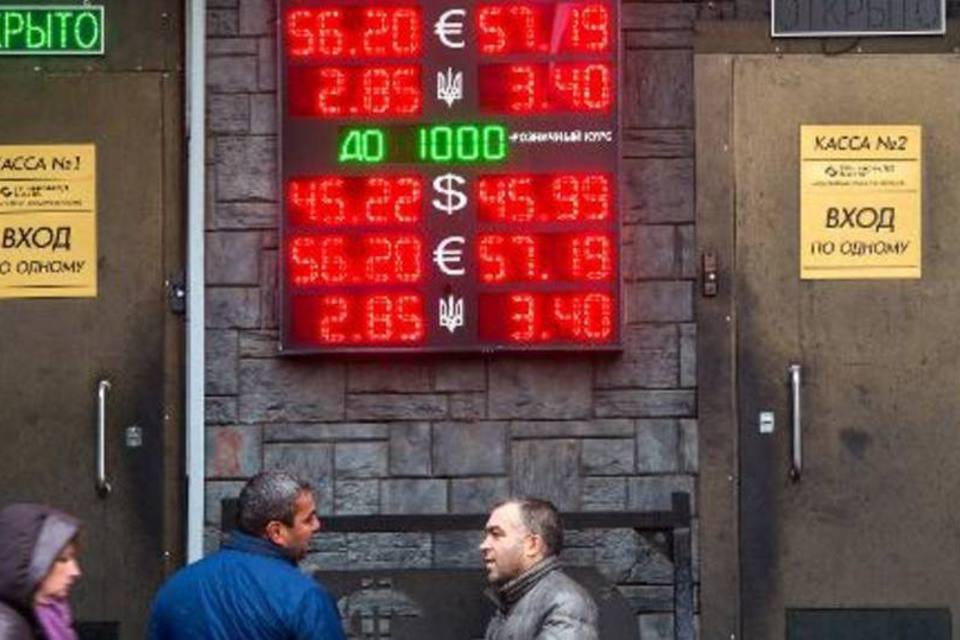 Rússia gasta US$ 4,5 bilhões para sustentar rublo
