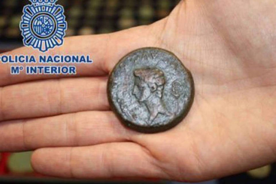 Polícia espanhola recupera moeda romana "única no mundo"