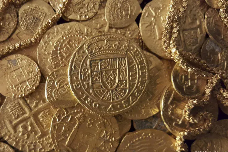 Moedas de ouro encontradas em navios espanhol naufragado em 1715 (/1715 Fleet - Queens Jewels LLC/Handout via Reuters)