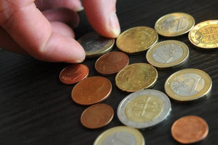 
	N&uacute;mero de otimistas em rela&ccedil;&atilde;o &agrave; economia em 2013 aumento ou 8% em rela&ccedil;&atilde;o &agrave; pesquisa feita sobre este ano&nbsp;
 (Samuel Kubani/AFP)