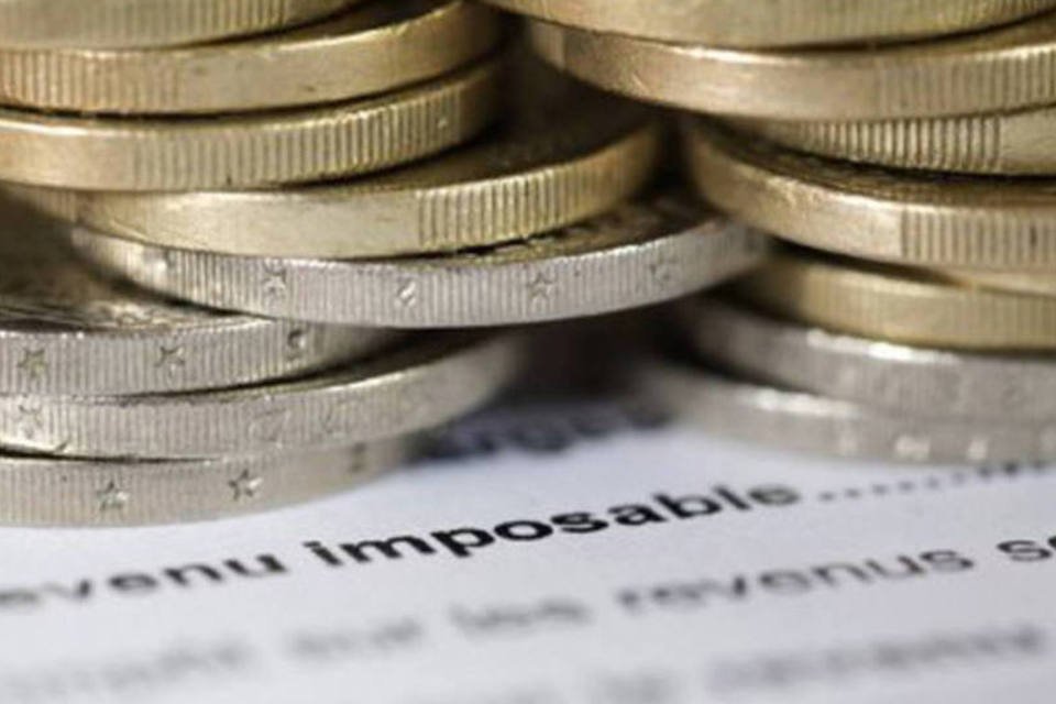 Abismo fiscal traz aversão ao risco e euro cai