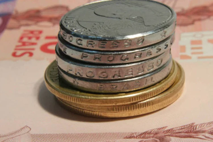 
	Dinheiro: pelo conceito de saldo no final do per&iacute;odo, base monet&aacute;ria teve contra&ccedil;&atilde;o de 2,1% ante mar&ccedil;o e alcan&ccedil;ou R$ 238,860 bilh&otilde;es no fim do m&ecirc;s passado
 (Marcos Santos/USP Imagens)