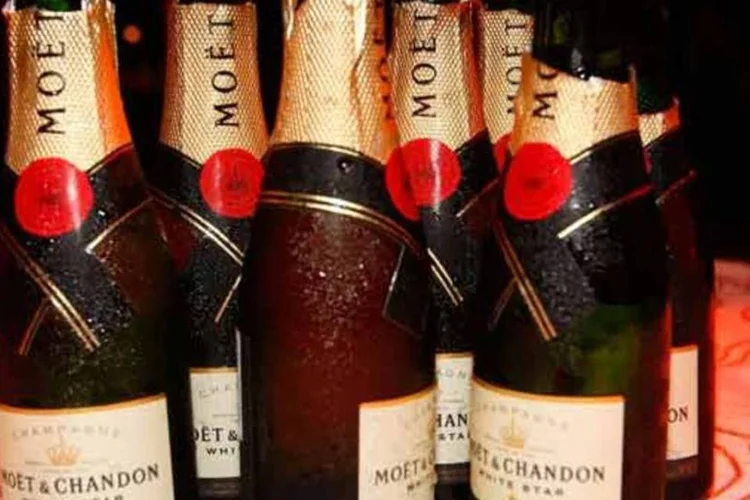 Garrafas de Moët & Chandon: 67 hectares de vinhedos na China (Getty Images)