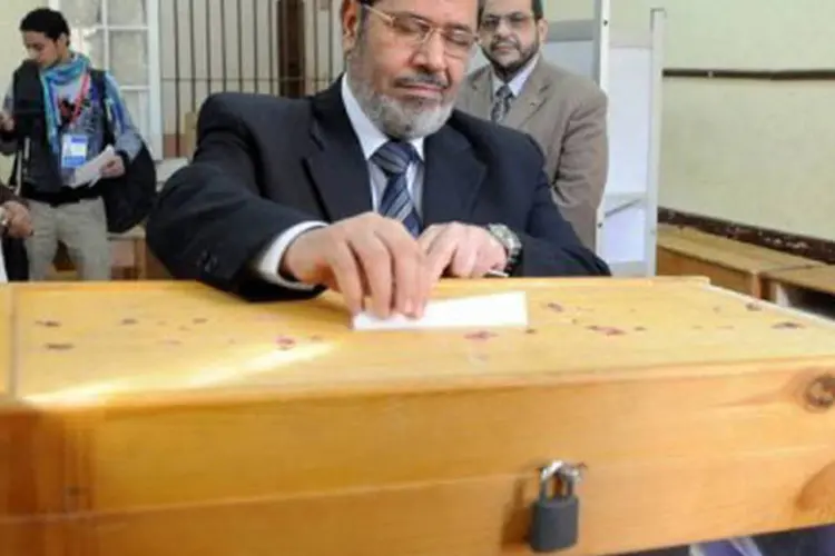 Mohammed Morsi, presidente do Egito, no dia da votação: em posse, neste sábado, prometeu liberdade e democracia no Egito (©AFP/arquivo / Str)