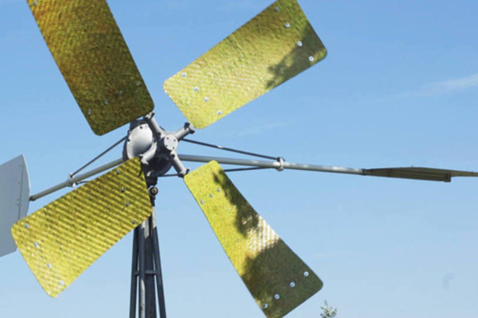 Moinho de vento ganha hélice de bambu na Holanda