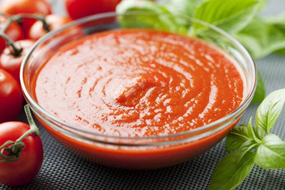 Anvisa interdita lote de molho de tomate da Heinz