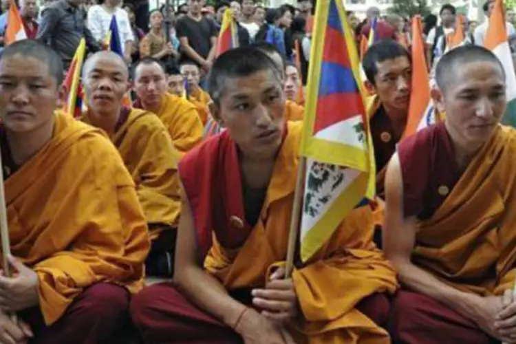 Dois monges do mosteiro de Kirti tentaram atear fogo aos corpos em um protesto por liberdade religiosa
 (AFP)