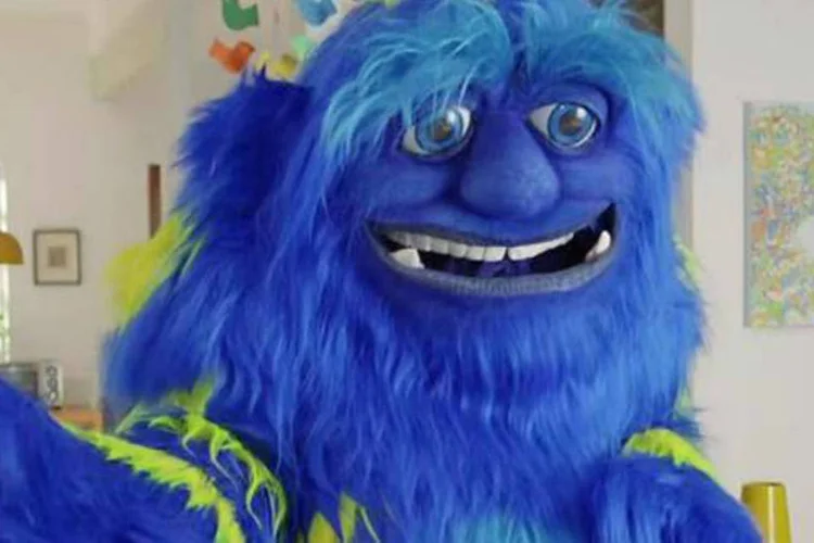 Comercial da NET: filme mostra um personagem fictício do universo infantil (Reprodução/YouTube/TALENT)