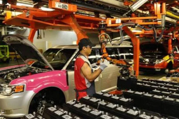 Hoje, há um regime de desconto sobre a tarifa de importação de autopeças (.)