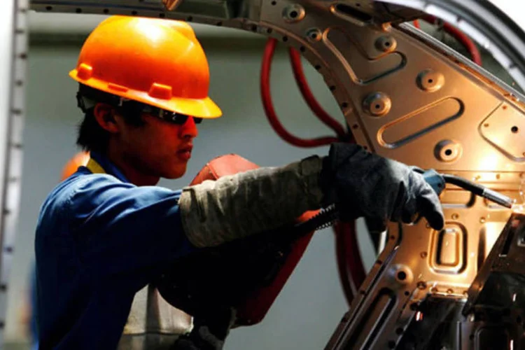 O crescimento econômico da China desacelerou em três trimestres consecutivos e economistas esperam amplamente que a expansão de 2012 fique abaixo de 9% (Guang Niu/Getty Images)