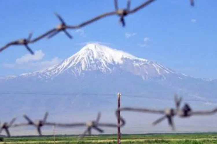 Monte Ararat, na Turquia: estudo mostra que temperatura na região aumentou 0,03 graus por ano em 3 décadas (Karen Minasyan/AFP)