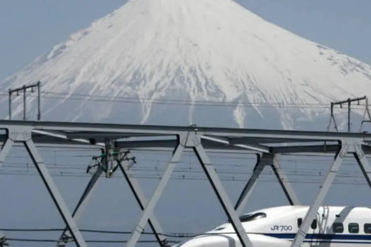 Trem no Japão: condutor leu errado o tempo de saída no cronograma e partiu às 7h 11min 35seg, no horário local, enquanto deveria ter saído só 7h12 (Tomohiro Ohsumi/Bloomberg/Bloomberg)