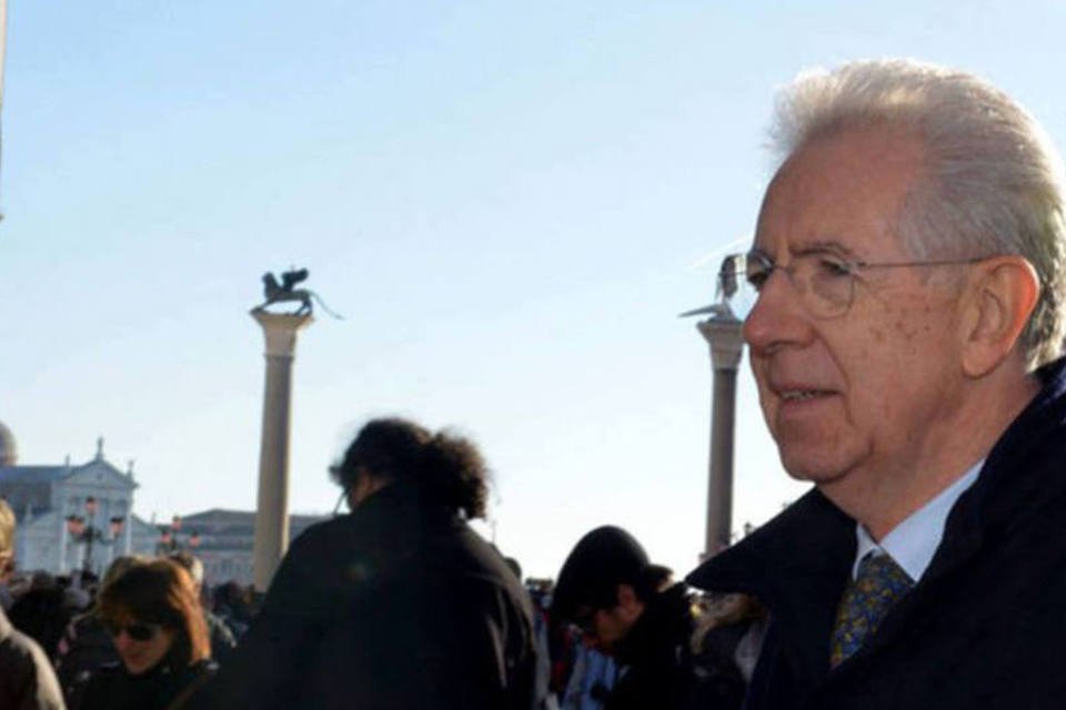 Monti ataca Berlusconi sobre valores éticos