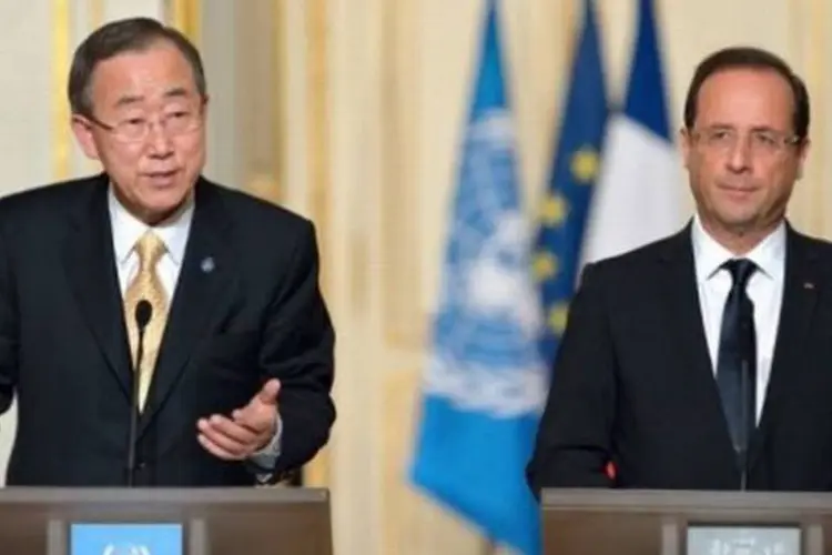 Ban Ki-moon em coletiva de imprensa com o presidente francês François Hollande (Eric Feferberg/AFP)