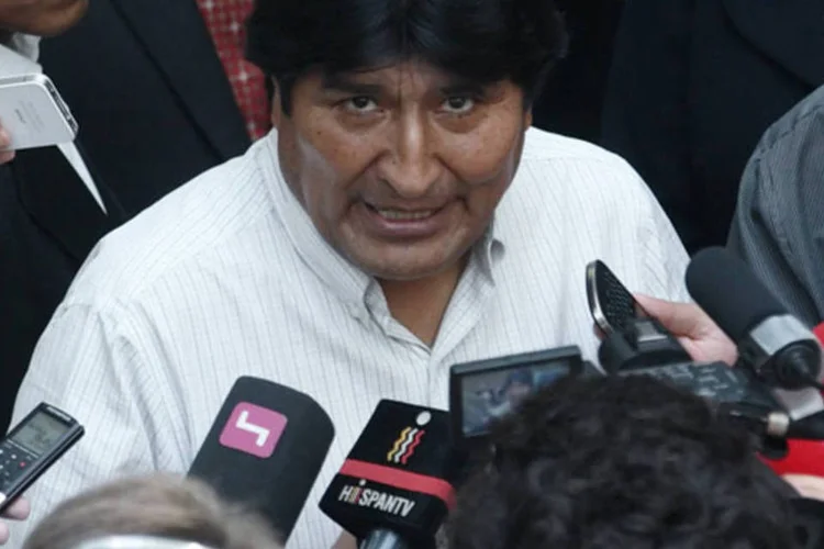 
	O presidente boliviano, Evo Morales: anteontem (2), a aeronave de Morales foi impedida de sobrevoar e aterrissar em quatro pa&iacute;ses europeus.
 (REUTERS/Heinz-Peter Bader)